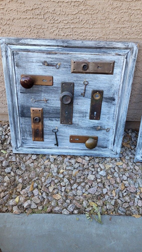 Door Knob/skeleton Key Artwork