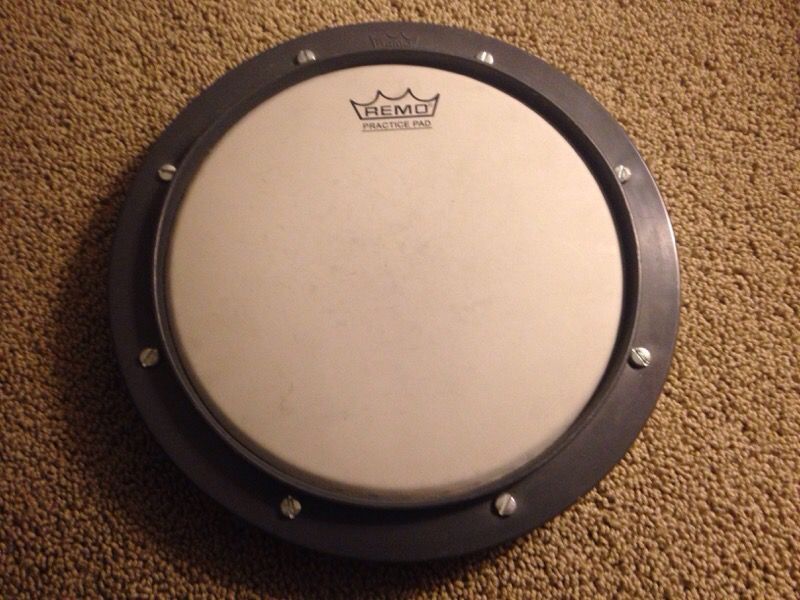 REMO 8 inch drum practice pad like new