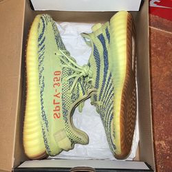 Yeezy 350 Semi Frozen Yellow Sz 9.5 9/10 Condition Og None Replacement Box $200 H/o $140 