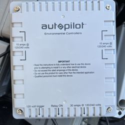 Spartan Titan Auto Pilot 4 Light Controller 120/240 V MLC For Grow Light