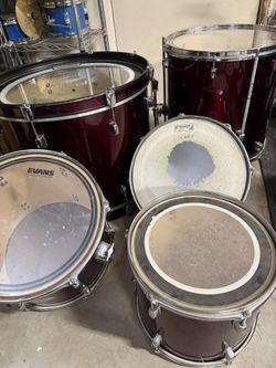 Used Pear Forum Series Shell Kit.