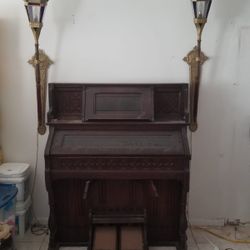 Antique Organ Beautiful Piece FREE