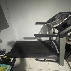 Proform 590 T Treadmill - Black