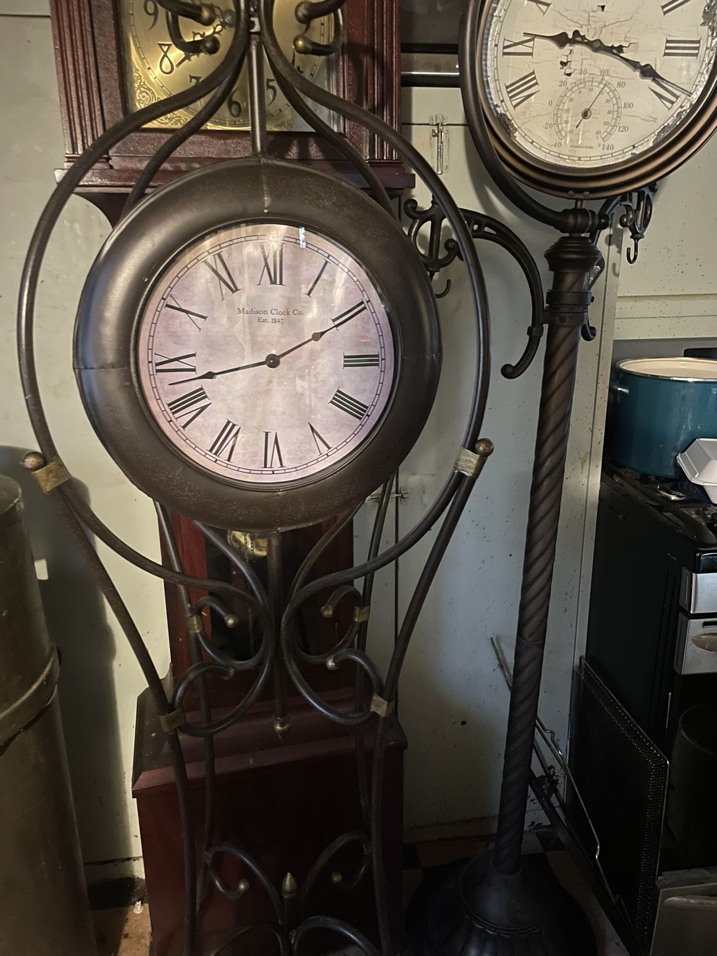 Clock 