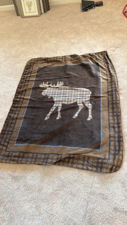 Cabin throw blanket