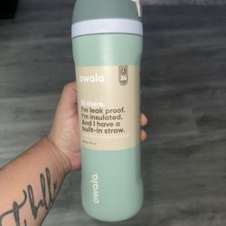 Owala FreeSip Stainless Steel Water Bottle 24 oz Mint Green Sage Off-White New
