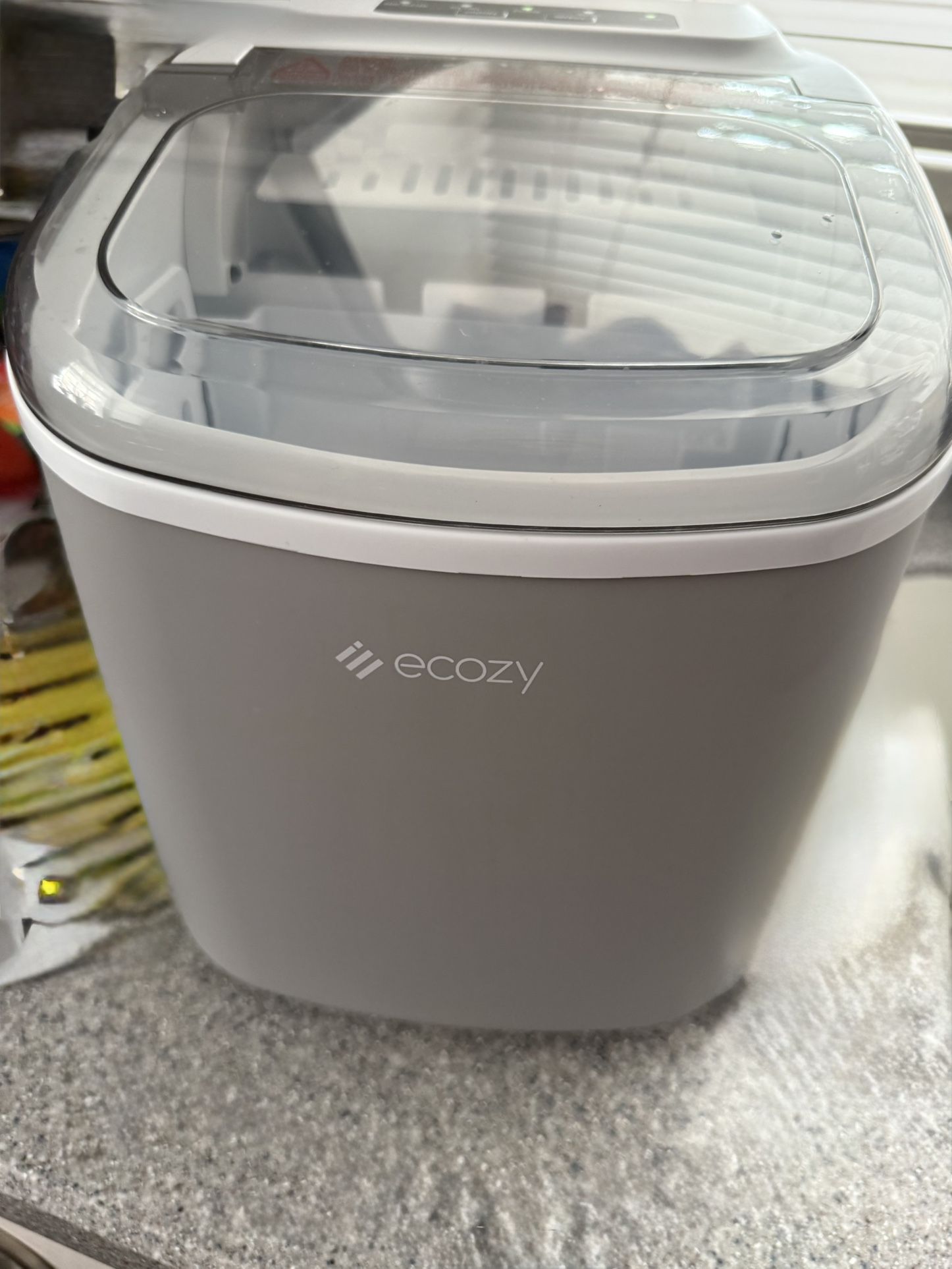 ecozy Portable Ice Maker β 26lbs/Day β Fast 6-Min Ice β Self-Cleaning + Accessories!