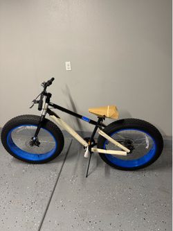 Mongoose Dolomite Fat Tire Bike 26in