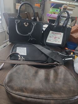 True Religion Handbag Bundle – 3 Bags