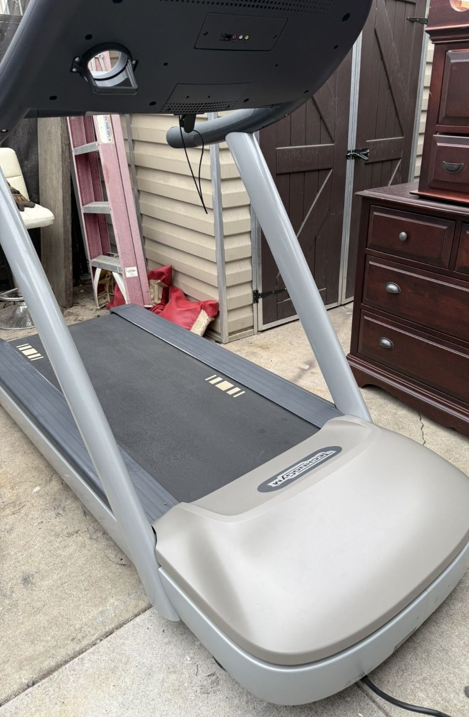 Techno Gym Commercial Treadmill 700