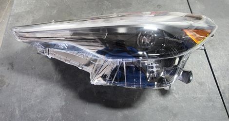Toyota Corolla Cross Left Driver Side Headlight head light 2023 2024 2025 Part $200