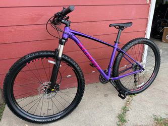Specialized rockhopper expert bike 29”
