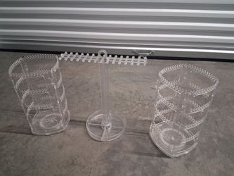 8 Acrylic Table Top Jewelry Displays