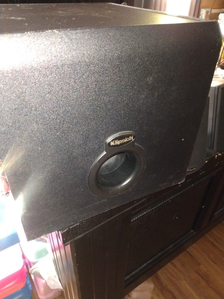 3 Piece Klipsch Audio Surround Sound Speakers