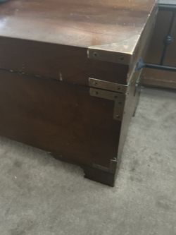 Storage Wooden trunk 