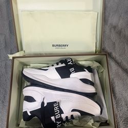 Burberry SHOES