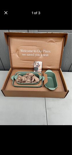 Baking pans, banking sheets  brand: our place,  Brand  new in the box  Pick up in sun valley  Cash only