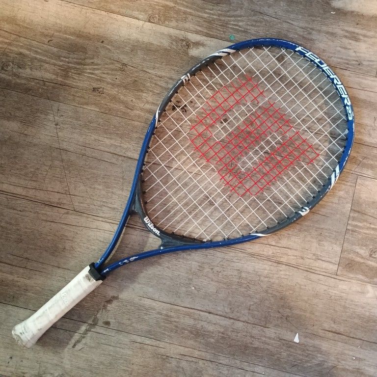 Wilson Junior Tennis Racket Federer 23