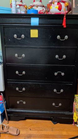 Black 5-Drawer Wood Dresser / Chest of Drawers - Sturdy