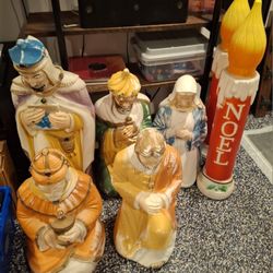 NATIVITY SET PLASTIC BLOW MOLDS $50