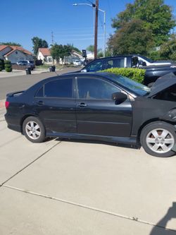 04 Toyota corolla for parts