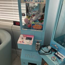 Mini Claw Machine