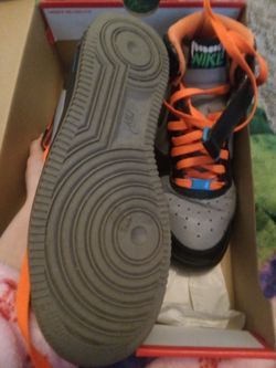 Nikes Size 8