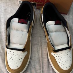 DS Jordan 1 Rookie Of The Year Lows Size 9.5