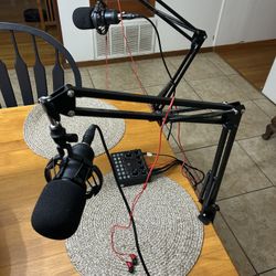 Podcast Equipment Bundle