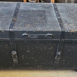Oversized Wicker Trunk