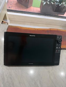 Raymarine axiom 16 inch