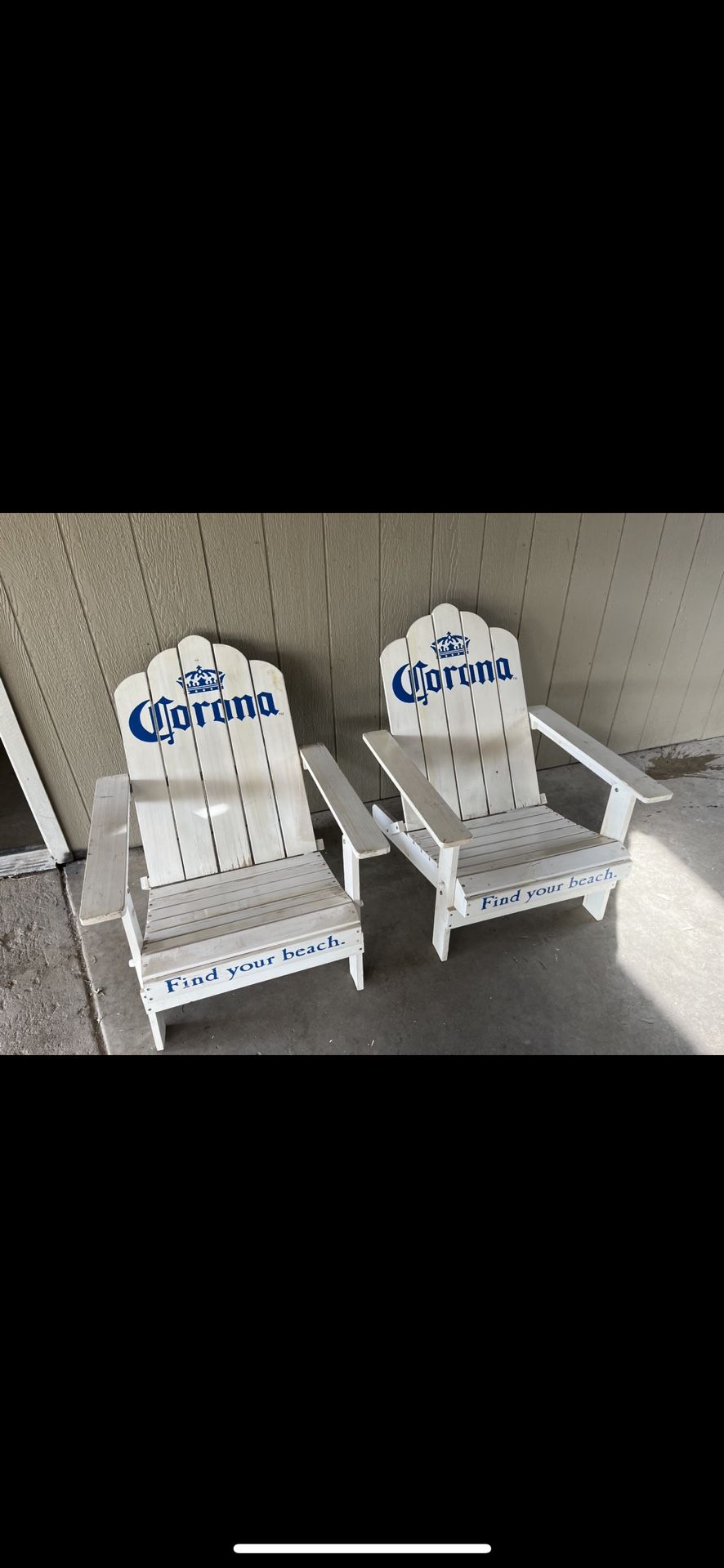 Corona Classic Wooden Chairs Set