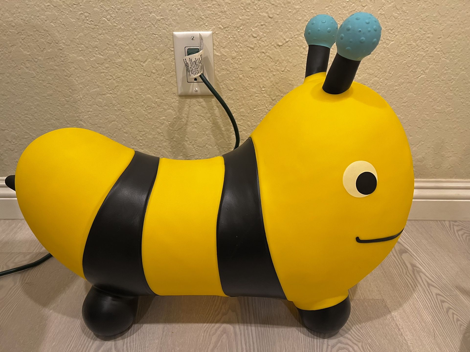 Play Ride Bouncer for Sale in Chino Hills, CA OfferUp