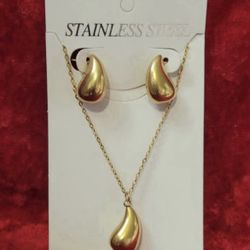 Teardrop Jewelry Set