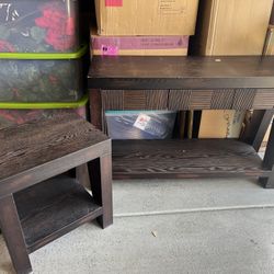 Sideboard and end table set