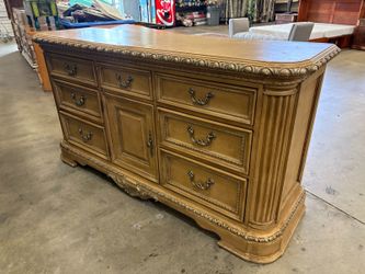 AMERICAN DREW Vintage Warm Wood Finished Ornate Carved 9 Drawer Dresser with Decorative Bronze Swing Pulls