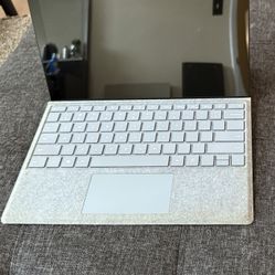 Microsoft surface pro 7 