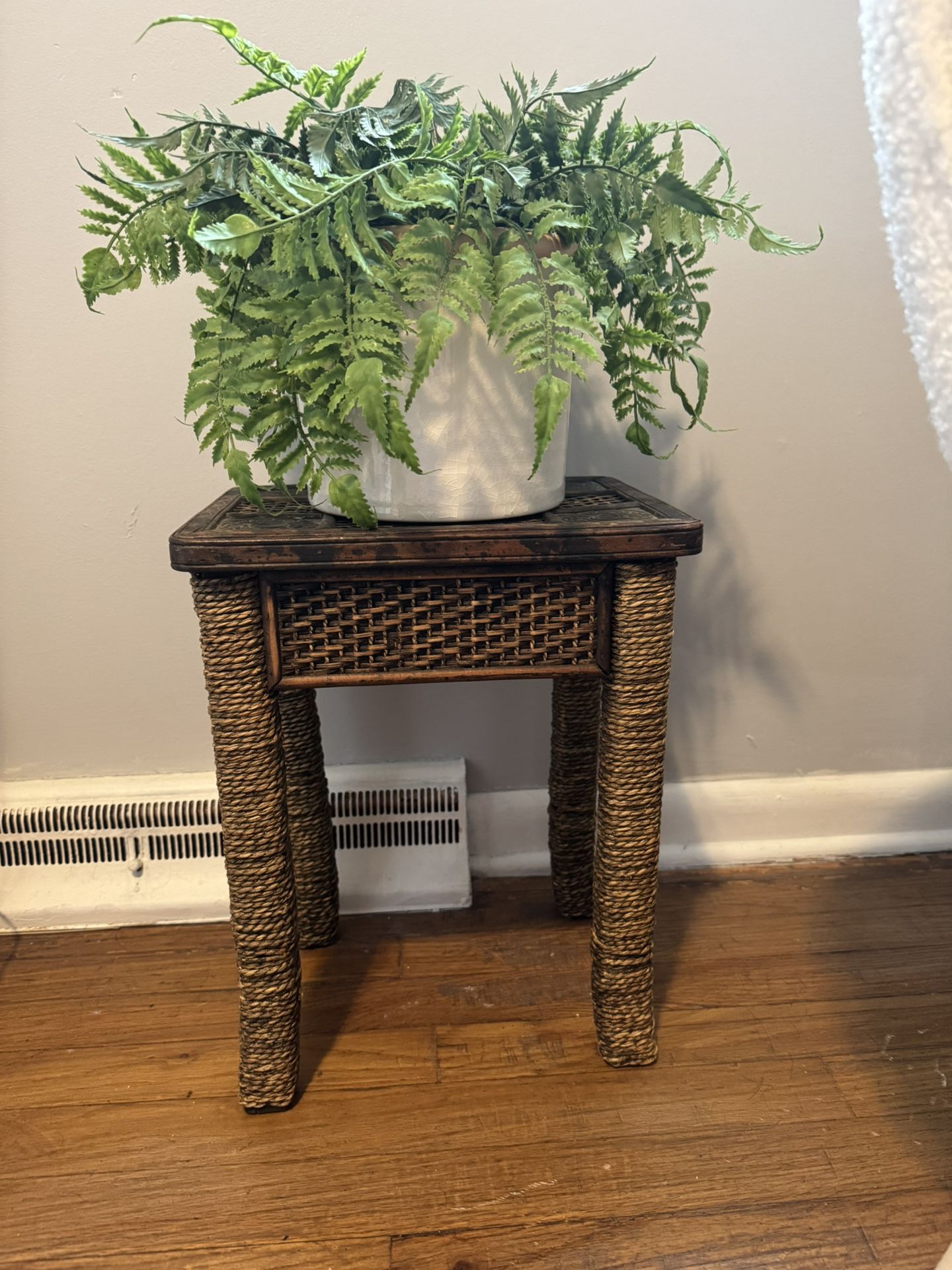 Wicker Plant Stand
