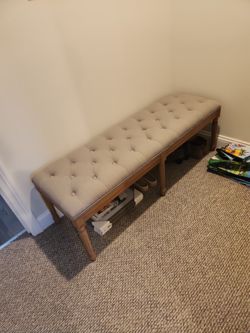 Gray Tufted Bench 