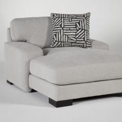 Chaise lounge