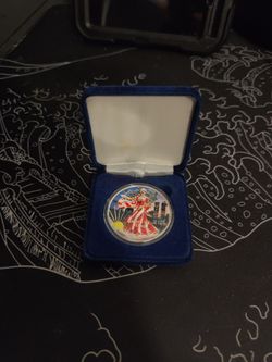 2001 Colorized American Silver Eagle Coin