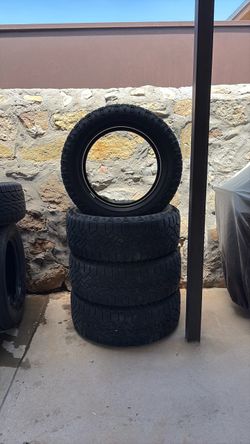 Wrangler Set of tires (4)