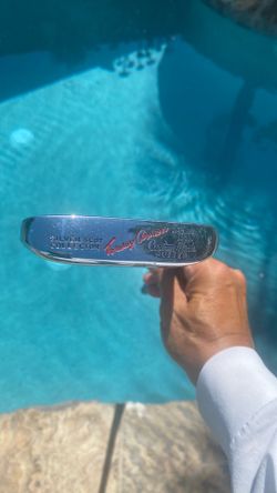 Golf putter
