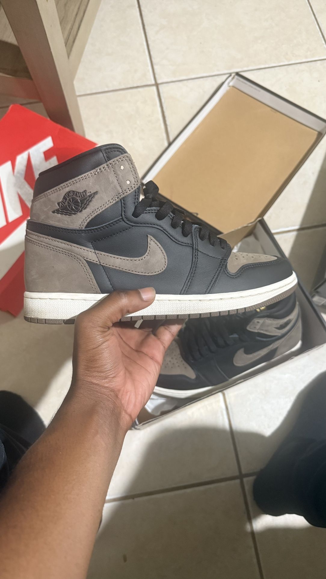 Jordan 1 Retro OG Palomino Sz 8