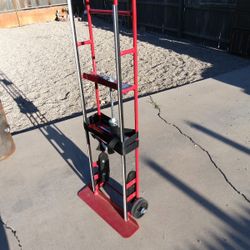 Milwaukee 800lbs furniture dolly with rachet and straps
