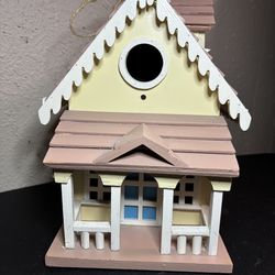 Backyard Bird house Cottage