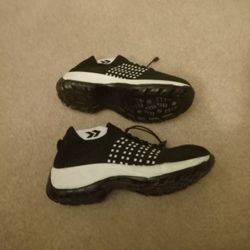 New Women’s sneakers,