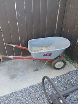 Wheelbarrel
