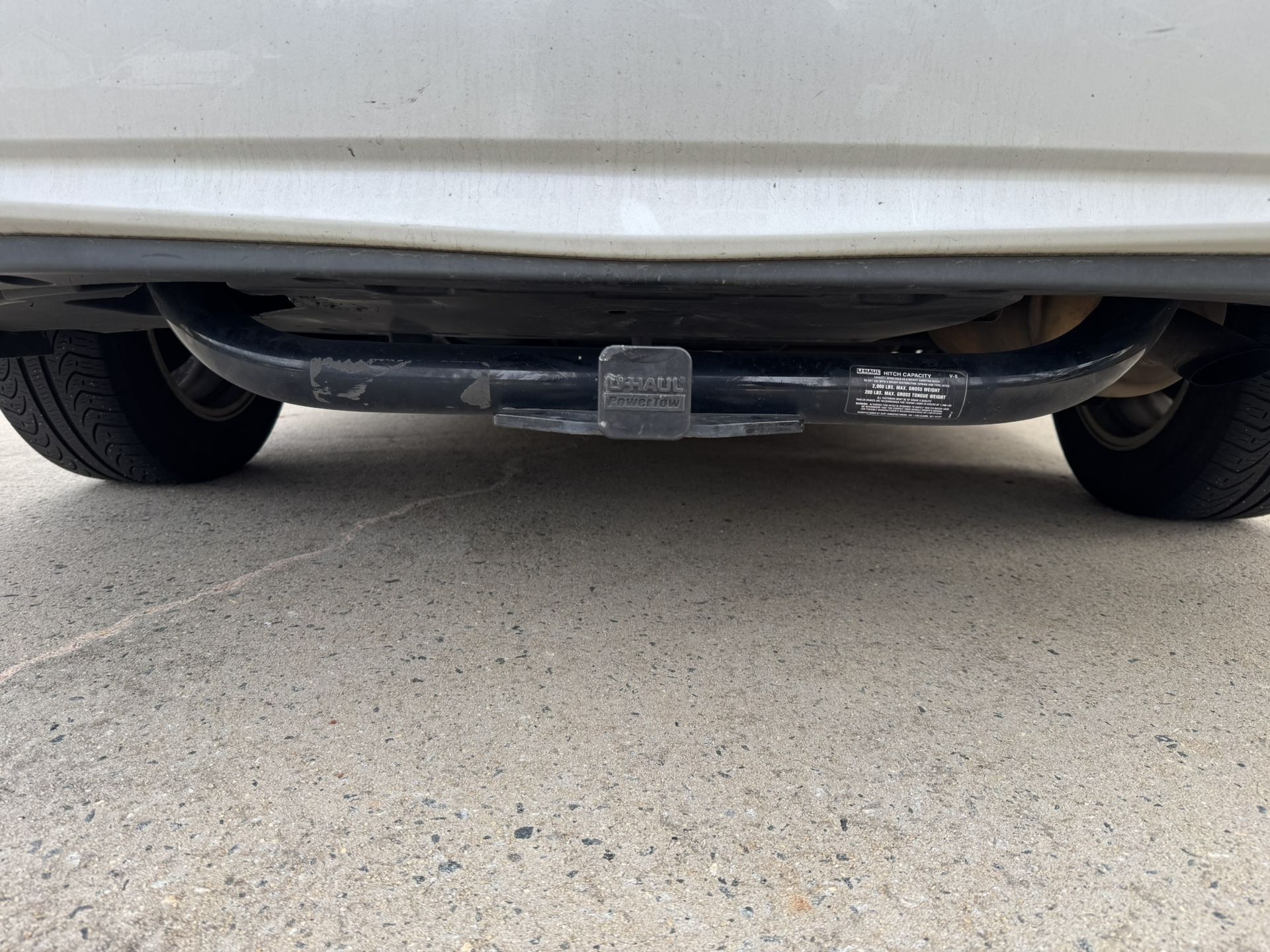 U-Haul Trailer Hitch 1-1/4” - 2000 LBS