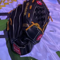 New Size 11 RAWLINGS. BASEBALL  RIGHT HAND 